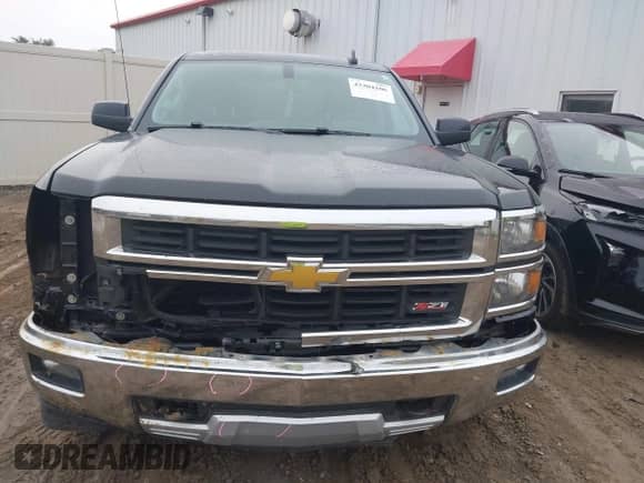 ✅ 2015 Chevrolet Silverado 1500 LT • VIN: 3GCUKREC5FG255864 • Лот: 43304106. Опубликован ранее на IAAI с пробегом 304 775 миль. Бесплатный доступ к архиву аукционных продаж из США и подробный отчёт об истории автомобиля на DreamBid. Изображение 6.
