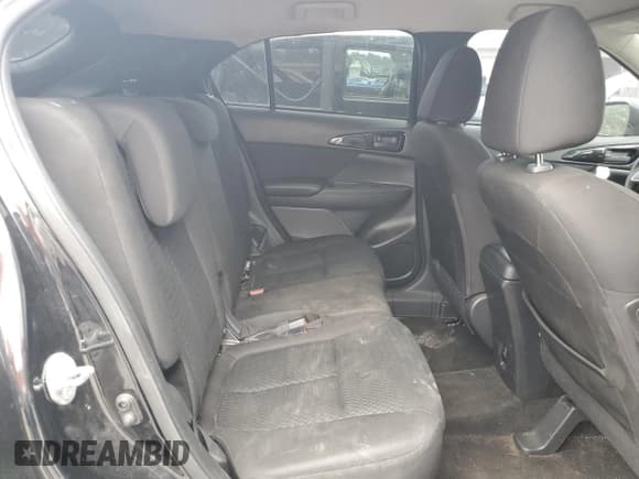 ✅ 2019 Mitsubishi Eclipse Cross ES • VIN: JA4AS3AA6KZ014548 • Lot: 70643515. Wystawiony na Copart z przebiegiem 118 726 mil. Bezpłatny archiwum sprzedaży aukcyjnych z USA i szczegółowy raport historii pojazdu na DreamBid. Zdjęcie 11.