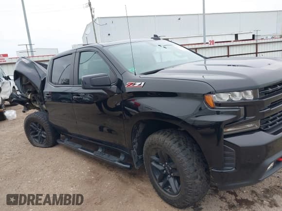✅ 2021 Chevrolet Silverado 1500 LT Trail Boss • VIN: 3GCPYFEL2MG471873 • Lot: 41216075. Wystawiony na IAAI z przebiegiem 40 334 mil. Bezpłatny archiwum sprzedaży aukcyjnych z USA i szczegółowy raport historii pojazdu na DreamBid. Zdjęcie 14.