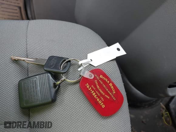 ✅ 2011 Ford Econoline Cargo Commercial • VIN: 1FTNE2EL1BDB37028 • Lot: 43067752. Listed on IAAI with 92,577 mi. Free auction sales archive from the USA and detailed vehicle history report at DreamBid. Image 11.