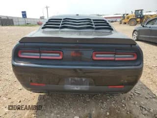 ✅ 2018 Dodge Challenger T/A • VIN: 2C3CDZBT3JH334537 • Lot: 65013004. Wystawiony na Copart z przebiegiem 86 398 mil. Bezpłatny archiwum sprzedaży aukcyjnych z USA i szczegółowy raport historii pojazdu na DreamBid. Zdjęcie 6.