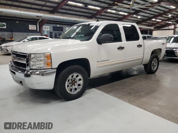 ✅ 2013 Chevrolet Silverado 1500 LT • VIN: 3GCPKSEA8DG140529 • Lot: 93492595. Wystawiony na Copart z przebiegiem 166 683 mil. Bezpłatny archiwum sprzedaży aukcyjnych z USA i szczegółowy raport historii pojazdu na DreamBid. Zdjęcie 1.