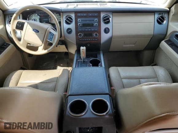 ✅ 2011 Ford Expedition Max XLT • VIN: 1FMJK1J55BEF43554 • Lot: 68221685. Wystawiony na Copart z przebiegiem 127 189 mil. Bezpłatny archiwum sprzedaży aukcyjnych z USA i szczegółowy raport historii pojazdu na DreamBid. Zdjęcie 8.