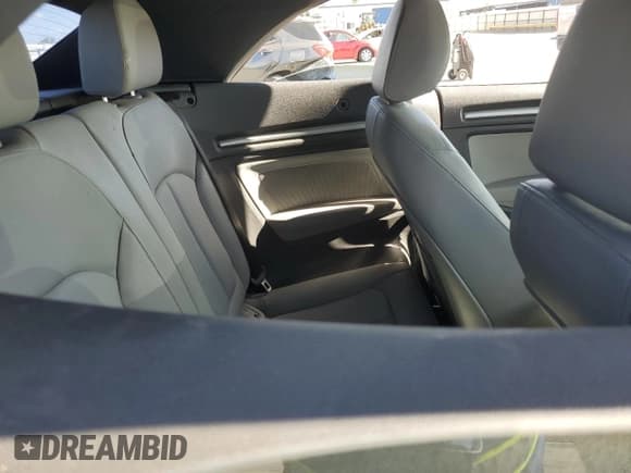 ✅ 2018 Audi A3 Cabriolet Premium • VIN: WAU6ULFF3J1011577 • Лот: 56677405. Опубликован ранее на Copart с пробегом 47 522 миль. Бесплатный доступ к архиву аукционных продаж из США и подробный отчёт об истории автомобиля на DreamBid. Изображение 10.