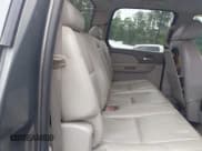 ✅ 2011 Chevrolet Silverado 2500HD LTZ • VIN: 1GC1KYC81BF148673 • Lot: 42200409. Listed on IAAI with 274,432 mi. Free auction sales archive from the USA and detailed vehicle history report at DreamBid. Image 8.