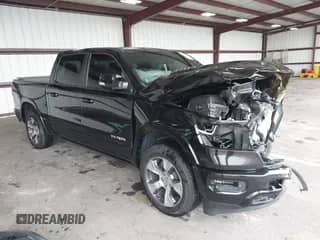 2020 Ram 1500 Laramie с VIN 1C6SRFJT9LN288738, выставлен на аукционе IAAI как лот 42472679 с пробегом 61 849 миль миль и . История ставок и продаж доступна на DreamBid. Изображение 1.