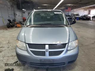✅ 2006 Dodge Caravan SE • VIN: 1D4GP25R46B612778 • Lot: 82405505. Wystawiony na Copart z przebiegiem 125 903 mil. Bezpłatny archiwum sprzedaży aukcyjnych z USA i szczegółowy raport historii pojazdu na DreamBid. Zdjęcie 5.
