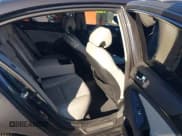 ✅ 2014 Kia Cadenza Premium • VIN: KNALN4D77E5141281 • Lot: 41403131. Wystawiony na IAAI z przebiegiem 126 689 mil. Bezpłatny archiwum sprzedaży aukcyjnych z USA i szczegółowy raport historii pojazdu na DreamBid. Zdjęcie 8.