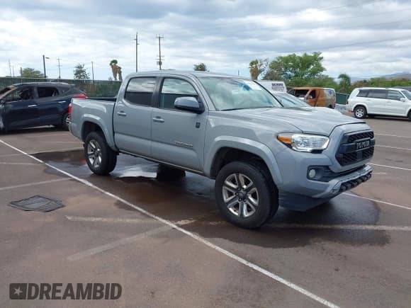 ✅ 2019 Toyota Tacoma SR5 • VIN: 5TFAZ5CNXKX081596 • Лот: 43294601. Опубликован ранее на IAAI с пробегом 132 120 миль. Бесплатный доступ к архиву аукционных продаж из США и подробный отчёт об истории автомобиля на DreamBid. Изображение 1.