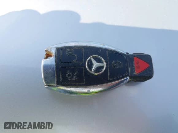 ✅ 2015 Mercedes-Benz GL 550 • VIN: 4JGDF7DE0FA472857 • Лот: 42309286. Опубликован ранее на IAAI с пробегом 93 088 миль. Бесплатный доступ к архиву аукционных продаж из США и подробный отчёт об истории автомобиля на DreamBid. Изображение 11.