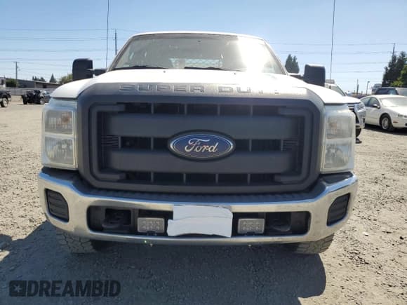 ✅ 2015 Ford F-350 Platinum • VIN: 1FT8W3B64FEA03581 • Lot: 68394415. Listed on Copart with 206,168 mi. Free auction sales archive from the USA and detailed vehicle history report at DreamBid. Image 5.