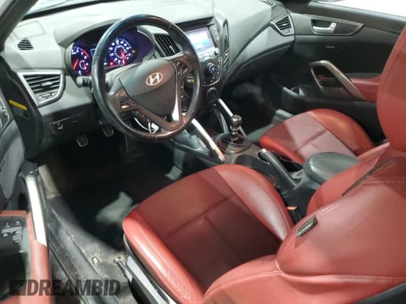 ✅ 2016 Hyundai Veloster Turbo • VIN: KMHTC6AE2GU250680 • Lot: 81348314. Wystawiony na Copart z przebiegiem 124 897 mil. Bezpłatny archiwum sprzedaży aukcyjnych z USA i szczegółowy raport historii pojazdu na DreamBid. Zdjęcie 8.