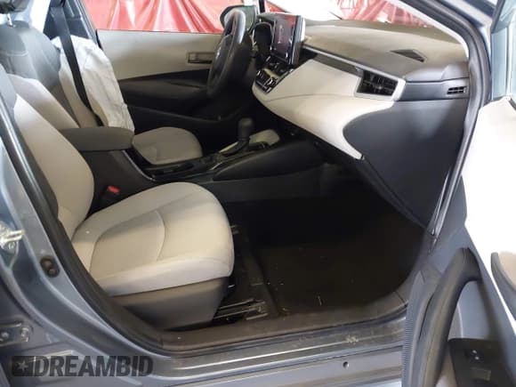✅ 2022 Toyota Corolla Hybrid LE • VIN: JTDEAMDE5N3011629 • Lot: 43001535. Listed on IAAI with 34,385 mi. Free auction sales archive from the USA and detailed vehicle history report at DreamBid. Image 5.