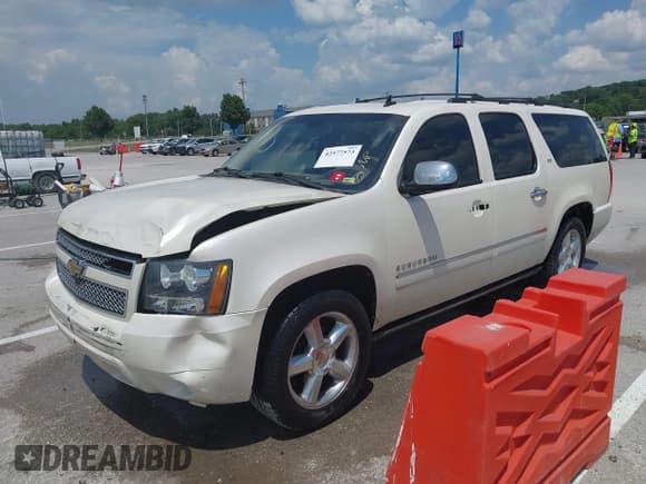 ✅ 2009 Chevrolet Suburban LTZ • VIN: 1GNFC36J79R292877 • Лот: 42577573. Опубликован ранее на IAAI с пробегом 209 101 миль. Бесплатный доступ к архиву аукционных продаж из США и подробный отчёт об истории автомобиля на DreamBid. Изображение 2.