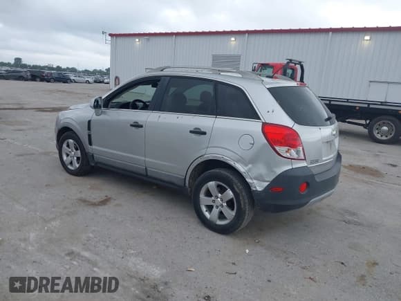 ✅ 2012 Chevrolet Captiva Sport LS • VIN: 3GNAL2EK3CS625711 • Lot: 42882104. Wystawiony na IAAI z przebiegiem 214 774 mil. Bezpłatny archiwum sprzedaży aukcyjnych z USA i szczegółowy raport historii pojazdu na DreamBid. Zdjęcie 3.