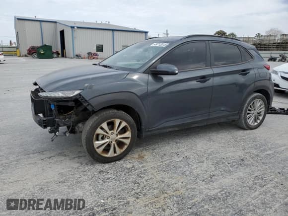 ✅ 2021 Hyundai Kona SEL • VIN: KM8K22AA3MU750671 • Лот: 49712015. Опубликован ранее на Copart с пробегом 30 025 миль. Бесплатный доступ к архиву аукционных продаж из США и подробный отчёт об истории автомобиля на DreamBid. Изображение 1.