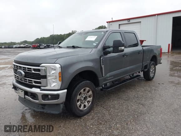 ✅ 2024 Ford F-250 XL • VIN: 1FT7W2BT2REE01002 • Lot: 43105733. Wystawiony na IAAI z przebiegiem 62 496 mil. Bezpłatny archiwum sprzedaży aukcyjnych z USA i szczegółowy raport historii pojazdu na DreamBid. Zdjęcie 23.