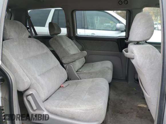 ✅ 2001 Honda Odyssey EX • VIN: 2HKRL18651H519207 • Lot: 90813325. Wystawiony na Copart z przebiegiem 201 827 mil. Bezpłatny archiwum sprzedaży aukcyjnych z USA i szczegółowy raport historii pojazdu na DreamBid. Zdjęcie 11.