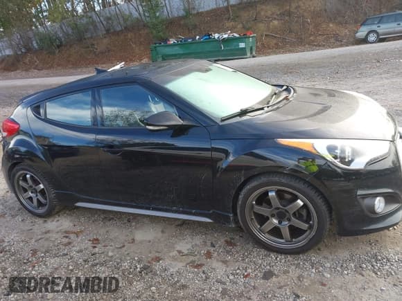 ✅ 2016 Hyundai Veloster Turbo R-Spec • VIN: KMHTC6AE3GU266032 • Lot: 43333282. Wystawiony na IAAI z przebiegiem 165 109 mil. Bezpłatny archiwum sprzedaży aukcyjnych z USA i szczegółowy raport historii pojazdu na DreamBid. Zdjęcie 13.