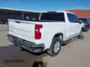 2022 Chevrolet Silverado 1500 LT z VIN 3GCPWCED5NG201194, wystawiony jako IAAI lot #41318619 z przebiegiem 85 368 mil mil oraz . Historia ofert i sprzedaży dostępna na DreamBid. Obrazek 4.