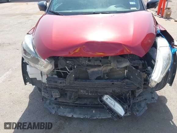 ✅ 2019 Nissan Kicks SV • VIN: 3N1CP5CU9KL558507 • Lot: 42483056. Wystawiony na IAAI z przebiegiem 100 376 mil. Bezpłatny archiwum sprzedaży aukcyjnych z USA i szczegółowy raport historii pojazdu na DreamBid. Zdjęcie 6.