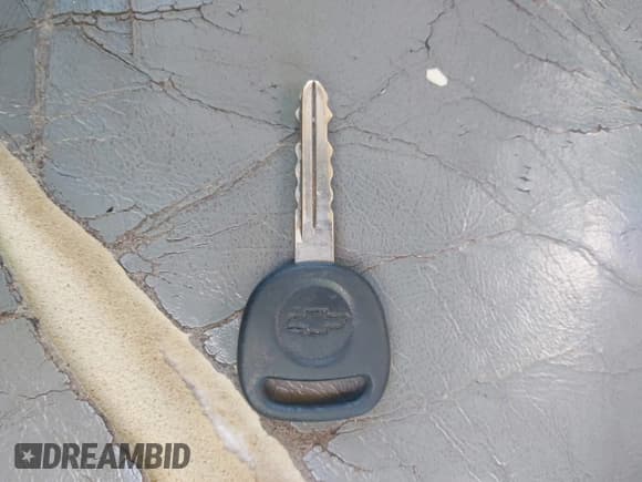 ✅ 2003 Chevrolet Suburban LT • VIN: 1GNEC16Z23J159956 • Lot: 40920994. Listed on IAAI with 255,603 mi. Free auction sales archive from the USA and detailed vehicle history report at DreamBid. Image 11.