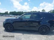 ✅ 2018 Land Rover Discovery HSE Luxury • VIN: SALRT2RK1JA053521 • Lot: 42515770. Wystawiony na IAAI z przebiegiem 76 313 mil. Bezpłatny archiwum sprzedaży aukcyjnych z USA i szczegółowy raport historii pojazdu na DreamBid. Zdjęcie 14.