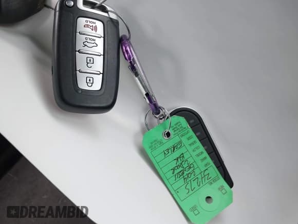 ✅ 2014 Hyundai Genesis Coupe Premium • VIN: KMHHT6KDXEU116203 • Lot: 42708363. Wystawiony na IAAI z przebiegiem 74 099 mil. Bezpłatny archiwum sprzedaży aukcyjnych z USA i szczegółowy raport historii pojazdu na DreamBid. Zdjęcie 11.