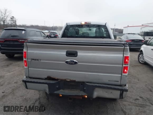 ✅ 2011 Ford F-150 FX4 • VIN: 1FTFX1EF0BKE21135 • Lot: 43903412. Listed on IAAI with 144,109 mi. Free auction sales archive from the USA and detailed vehicle history report at DreamBid. Image 16.