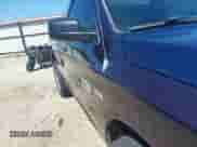 2013 Ram 1500 Express с VIN 3C6JR6AT7DG510683, выставлен на аукционе IAAI как лот 42671311 с пробегом 160 807 миль миль и . История ставок и продаж доступна на DreamBid. Изображение 19.