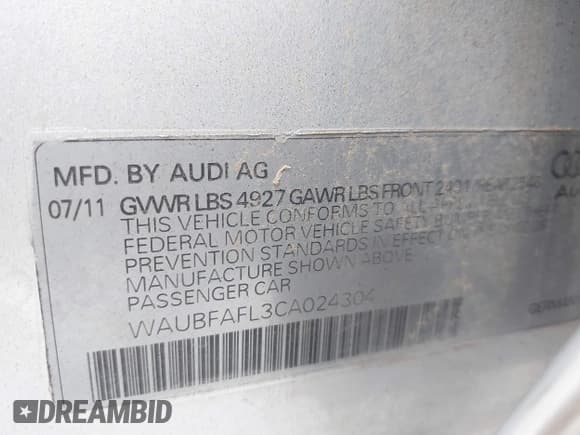 ✅ 2012 Audi A4 Premium • VIN: WAUBFAFL3CA024304 • Lot: 42342609. Wystawiony na IAAI z przebiegiem 186 706 mil. Bezpłatny archiwum sprzedaży aukcyjnych z USA i szczegółowy raport historii pojazdu na DreamBid. Zdjęcie 9.