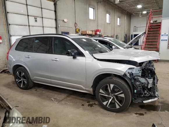 ✅ 2023 Volvo XC90 • VIN: YV4H60CW2P1992578 • Лот: 39003014. Опубликован ранее на Copart с пробегом 3 997 миль. Бесплатный доступ к архиву аукционных продаж из США и подробный отчёт об истории автомобиля на DreamBid. Изображение 4.