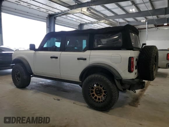 ✅ 2021 Ford Bronco • VIN: 1FMEE5DP8MLA85844 • Лот: 52760995. Опубликован ранее на Copart с пробегом 39 859 миль. Бесплатный доступ к архиву аукционных продаж из США и подробный отчёт об истории автомобиля на DreamBid. Изображение 2.