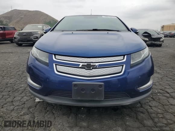 ✅ 2013 Chevrolet Volt • VIN: 1G1RE6E44DU143273 • Lot: 76615874. Wystawiony na Copart z przebiegiem 172 184 mil. Bezpłatny archiwum sprzedaży aukcyjnych z USA i szczegółowy raport historii pojazdu na DreamBid. Zdjęcie 5.