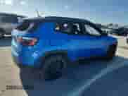 2022 Jeep Compass Altitude с VIN 3C4NJCBB5NT167404, выставлен на аукционе Copart как лот 85160305 с пробегом 34 666 миль миль и Списание • Salvage title. История ставок и продаж доступна на DreamBid. Изображение 3.