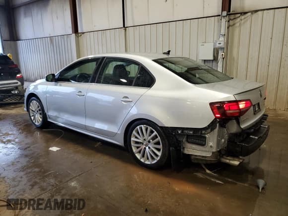 ✅ 2016 Volkswagen Jetta SEL • VIN: 3VWL17AJ9GM333697 • Lot: 86783005. Wystawiony na Copart z przebiegiem 79 863 mil. Bezpłatny archiwum sprzedaży aukcyjnych z USA i szczegółowy raport historii pojazdu na DreamBid. Zdjęcie 2.