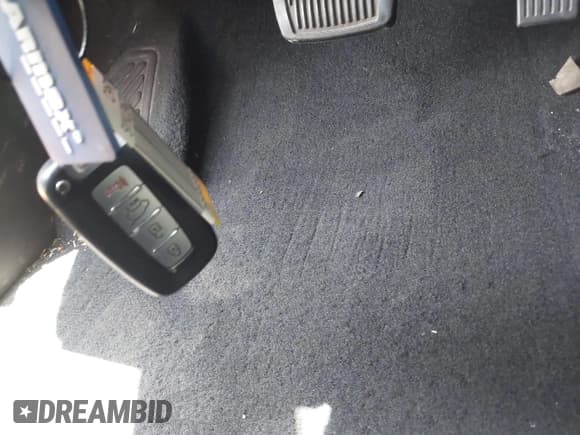 ✅ 2013 Kia Sorento EX • VIN: 5XYKU3A62DG375423 • Lot: 42254621. Listed on IAAI with 86,404 mi. Free auction sales archive from the USA and detailed vehicle history report at DreamBid. Image 11.