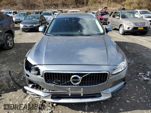 ✅ 2017 Volvo V90 • VIN: YV4A22NL2H1006186 • Лот: 80231784. Опубликован ранее на Copart с пробегом 79 486 миль. Бесплатный доступ к архиву аукционных продаж из США и подробный отчёт об истории автомобиля на DreamBid. Изображение 5.