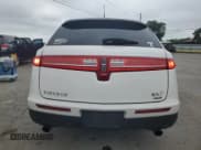 ✅ 2014 Lincoln MKT EcoBoost • VIN: 2LMHJ5AT5EBL57380 • Lot: 66940525. Wystawiony na Copart z przebiegiem 201 541 mil. Bezpłatny archiwum sprzedaży aukcyjnych z USA i szczegółowy raport historii pojazdu na DreamBid. Zdjęcie 6.