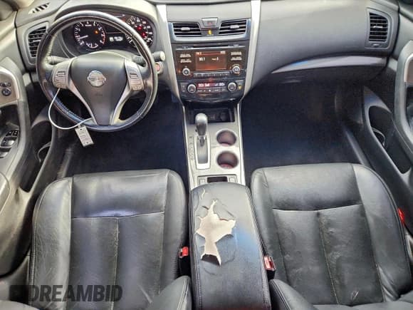 ✅ 2014 Nissan Altima SL • VIN: 1N4AL3AP8EC172037 • Lot: 93890905. Wystawiony na Copart z przebiegiem 188 172 mil. Bezpłatny archiwum sprzedaży aukcyjnych z USA i szczegółowy raport historii pojazdu na DreamBid. Zdjęcie 8.