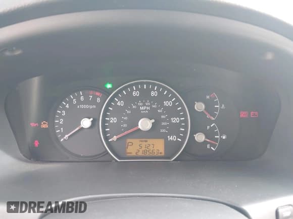 ✅ 2008 Kia Rondo LX • VIN: KNAFG526X87183993 • Lot: 43443551. Wystawiony na IAAI z przebiegiem 218 563 mil. Bezpłatny archiwum sprzedaży aukcyjnych z USA i szczegółowy raport historii pojazdu na DreamBid. Zdjęcie 7.