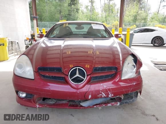 ✅ 2008 Mercedes-Benz SLK 350 • VIN: WDBWK56F58F176045 • Lot: 42271253. Listed on IAAI with 111,908 mi. Free auction sales archive from the USA and detailed vehicle history report at DreamBid. Image 13.