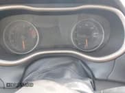 ✅ 2016 Jeep Cherokee Limited • VIN: 1C4PJMDB2GW348789 • Lot: 42417564. Wystawiony na IAAI z przebiegiem Nie podano. Bezpłatny archiwum sprzedaży aukcyjnych z USA i szczegółowy raport historii pojazdu na DreamBid. Zdjęcie 7.