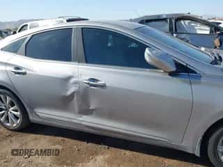 ✅ 2012 Hyundai Azera • VIN: KMHFG4JG2CA169486 • Lot: 41719929. Wystawiony na IAAI z przebiegiem 166 496 mil mil. Skorzystaj z bezpłatnego archiwum sprzedaży aukcyjnych z USA i zobacz szczegółowy raport historii pojazdu na DreamBid. Zdjęcie 6.