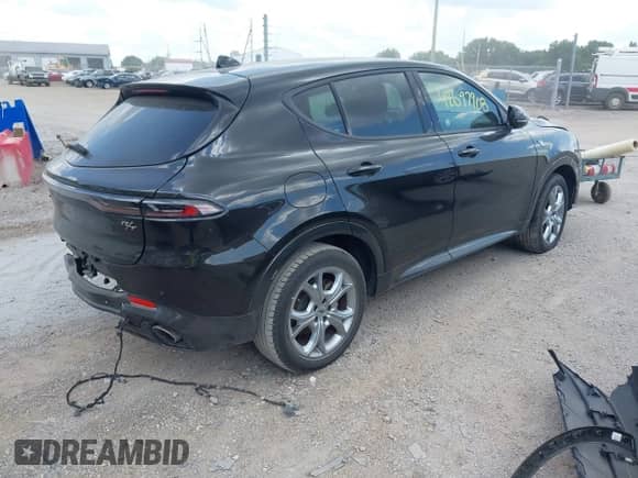 2024 Dodge Hornet R/T z VIN ZACPDFCW2R3A25907, wystawiony jako IAAI lot #42697908 z przebiegiem 25 131 mil mil oraz . Historia ofert i sprzedaży dostępna na DreamBid. Obrazek 4.