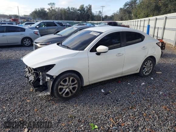 ✅ 2016 Scion iA • VIN: 3MYDLBZV4GY131193 • Lot: 90551045. Wystawiony na Copart z przebiegiem 98 549 mil. Bezpłatny archiwum sprzedaży aukcyjnych z USA i szczegółowy raport historii pojazdu na DreamBid. Zdjęcie 1.