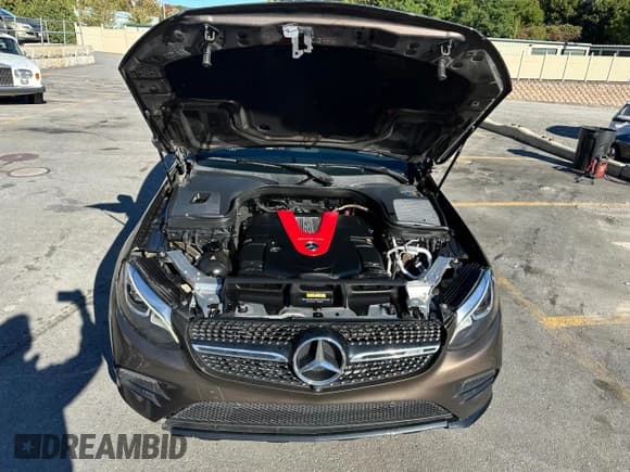 ✅ 2018 Mercedes-Benz GLC 43 AMG • VIN: WDC0G6EB2JF421431 • Lot: 85286285. Wystawiony na Copart z przebiegiem 93 201 mil. Bezpłatny archiwum sprzedaży aukcyjnych z USA i szczegółowy raport historii pojazdu na DreamBid. Zdjęcie 7.