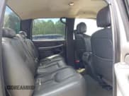 ✅ 2006 Chevrolet Silverado 2500HD LT3 • VIN: 1GCHK23D36F183312 • Лот: 42764583. Опубликован ранее на IAAI с пробегом 233 413 миль. Бесплатный доступ к архиву аукционных продаж из США и подробный отчёт об истории автомобиля на DreamBid. Изображение 8.