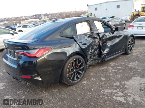 ✅ 2024 BMW 4 Series M440i xDrive • VIN: WBA13AW05RFS35266 • Lot: 41228213. Listed on IAAI with Not provided. Free auction sales archive from the USA and detailed vehicle history report at DreamBid. Image 4.