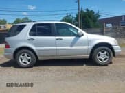 ✅ 2001 Mercedes-Benz M 320/430/500 • VIN: 4JGAB54E71A284509 • Lot: 42637984. Listed on IAAI with 183,496 mi. Free auction sales archive from the USA and detailed vehicle history report at DreamBid. Image 13.